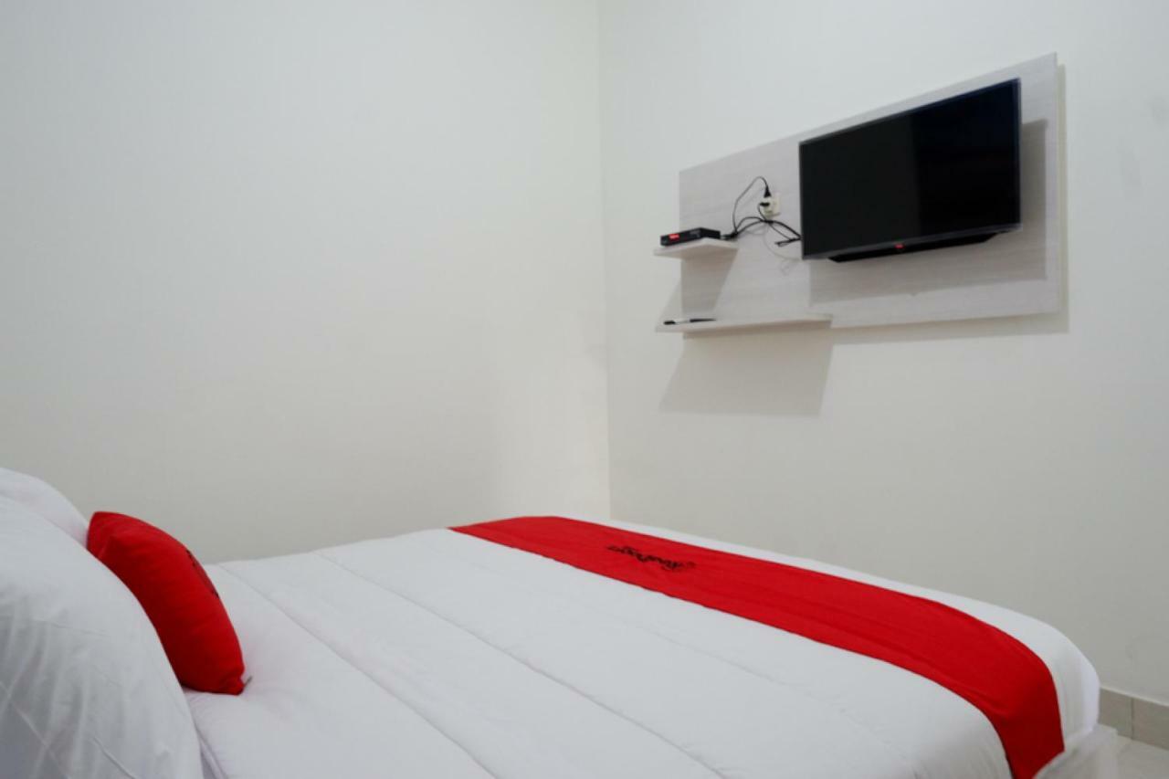 Reddoorz Near Mataram University Εξωτερικό φωτογραφία